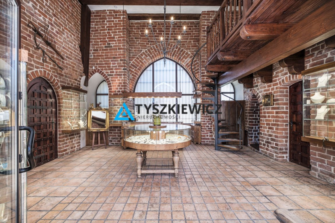 Unikalny zabytkowy lokal w Bramie Garncarskiej z widokiem na Zamek Malbork, Józefa Piłsudskiego  226m2 Foto 1