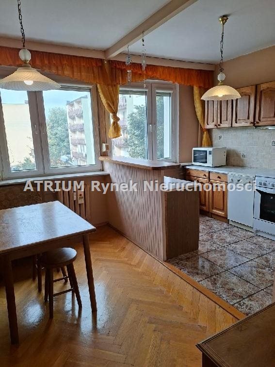 Mieszkanie czteropokojowe  na sprzedaż Piotrków Trybunalski  78m2 Foto 1