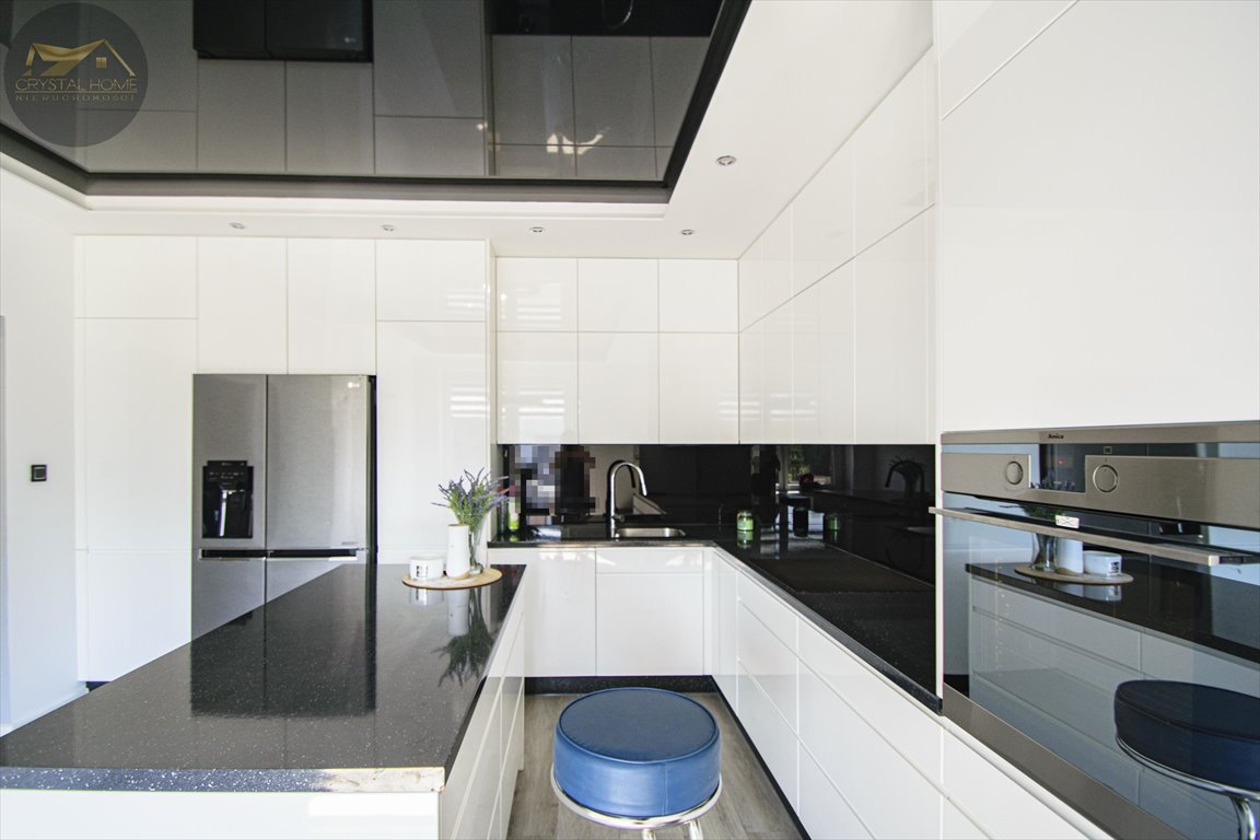 Wynajem domu 280 m2 z sauną i garażem w Świdnicy Świdnica  280m2 Foto 1