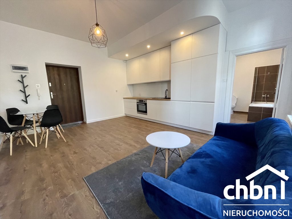 Umeblowane 2 pokoje w kamienicy, gotowe do wynajęcia Chojnice, Warszawska 11  42m2 Foto 1