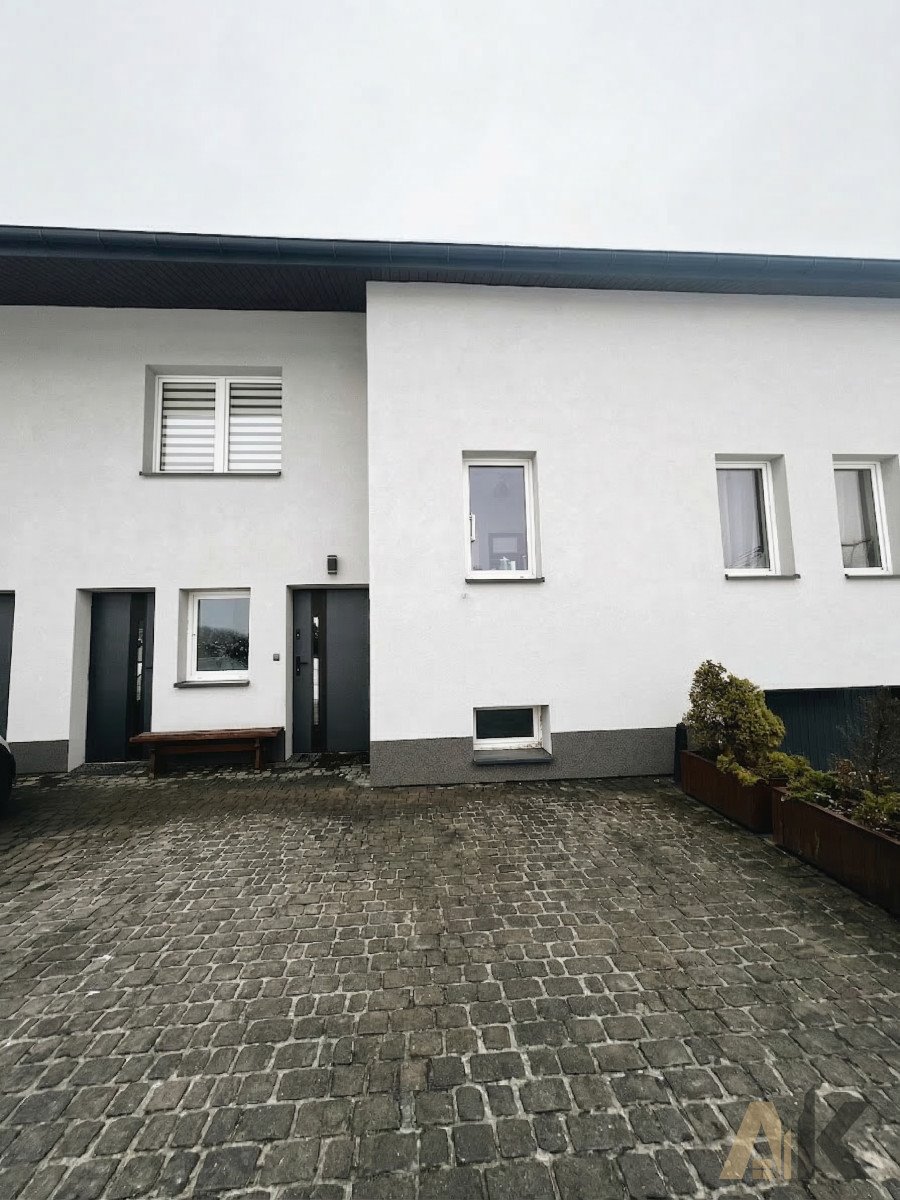 Nowy Sącz, 2 pokoje z ogrodem, parking, od zaraz Nowy Sącz, gen. Wieniawy-Długoszowskiego  50m2 Foto 1