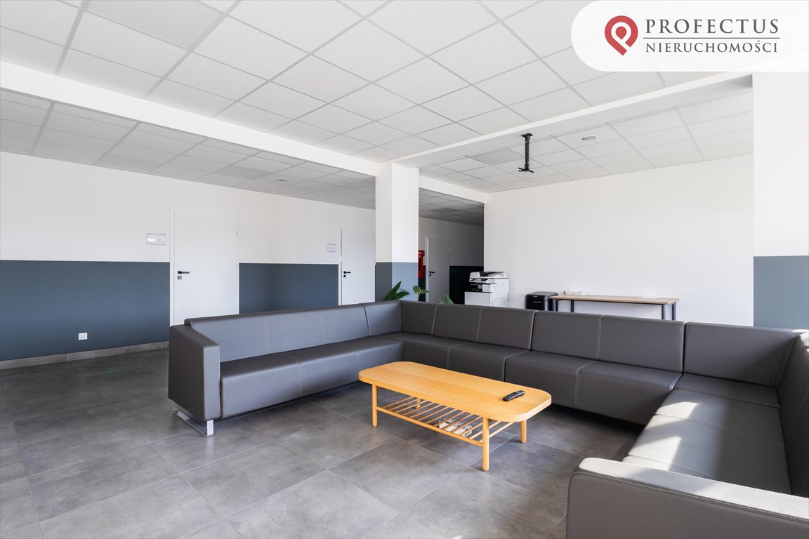 Nowoczesny biurowiec 337 m² z salą konferencyjną i klimatyzacją Gdańsk  337m2 Foto 1