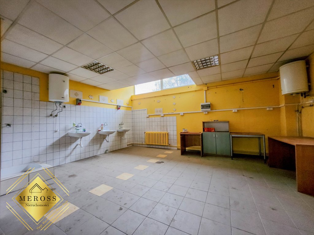 Lokal użytkowy na sprzedaż Konopiska  600m2 Foto 12