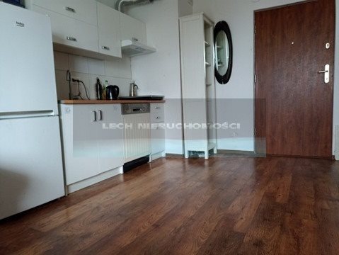 Sprzedam jasne 1-pokojowe mieszkanie z balkonem w Markach Marki, ks. bp. Władysława Bandurskiego  32m2 Foto 1