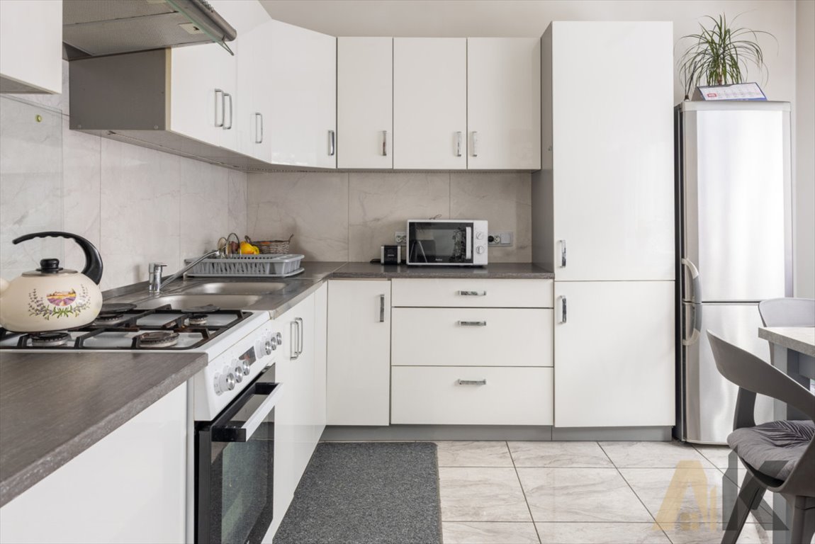 Wyjątkowa nieruchomość w Brzeznej z dwoma budynkami i 15 arami działki Brzezna  220m2 Foto 1