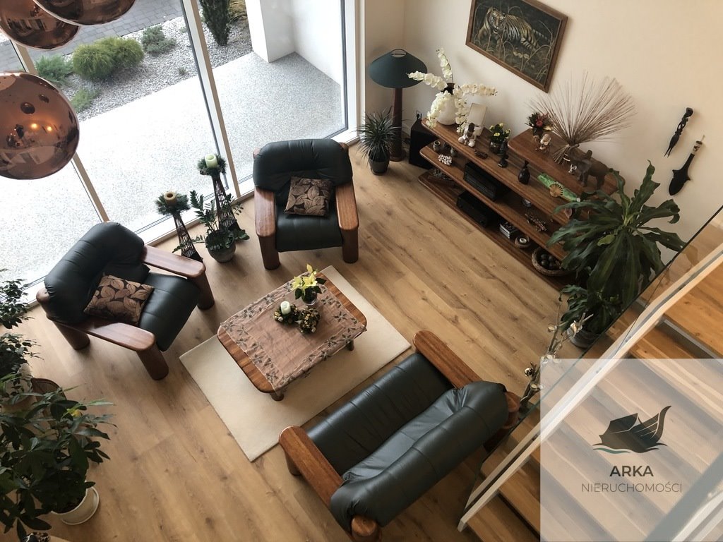 Sprzedam nowoczesną rezydencję 6 pokoi z sauną i kominkiem Zieleniewo  317m2 Foto 1