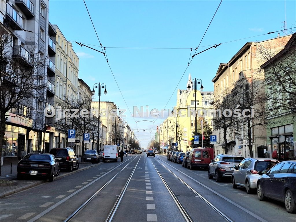 Lokal użytkowy 58 m2 z dużymi witrynami i parkingiem Bydgoszcz, Centrum  58m2 Foto 1
