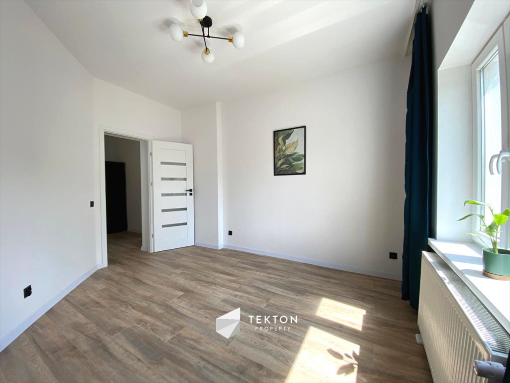 Dwupokojowe mieszkanie po remoncie z balkonem, blisko Ronda Śródka Poznań, Zawady, Główna  31m2 Foto 1