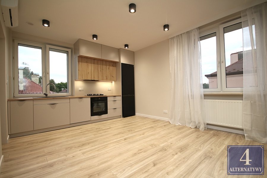 Sprzedam komfortowe 32 m² mieszkanie w Tarnowie z klimatyzacją Tarnów, Centrum, Waryńskiego  32m2 Foto 1