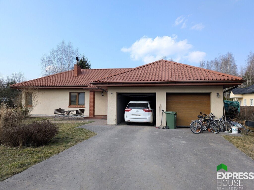 Urokliwy dom 225 m² pod lasem z garażem i sauną Kuklówka Zarzeczna, Józefa Chełmońskiego  225m2 Foto 1