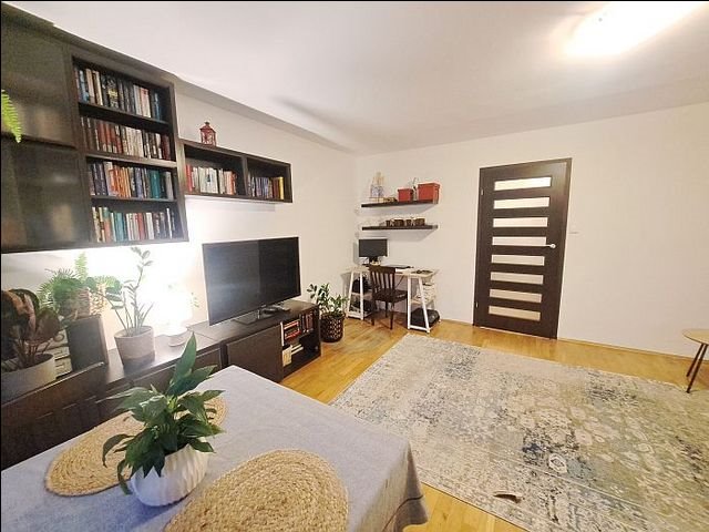 Dwupokojowe mieszkanie 51 m2 z widokiem na zielony dziedziniec Wrocław, ,os.kosmonautów  51m2 Foto 1