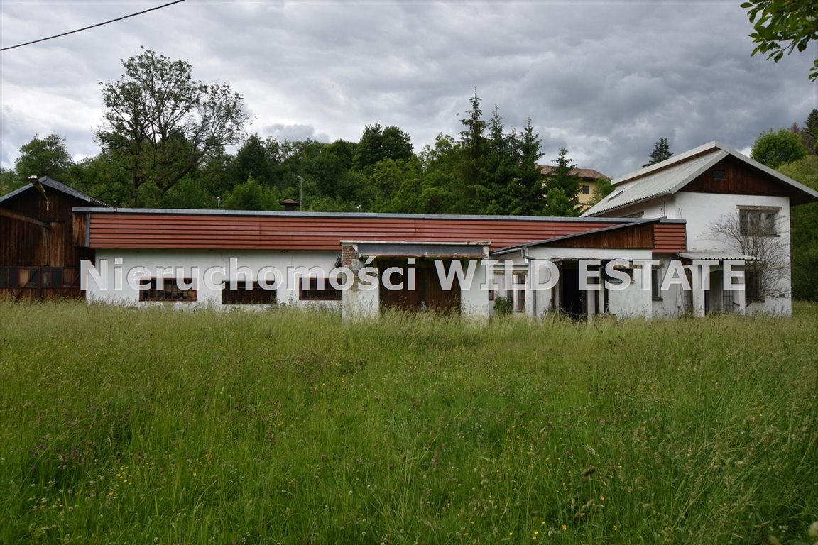 Na sprzedaż nieruchomość komercyjna z budynkami i działką 4397 m² Ustrzyki Dolne, Krościenko  640m2 Foto 1