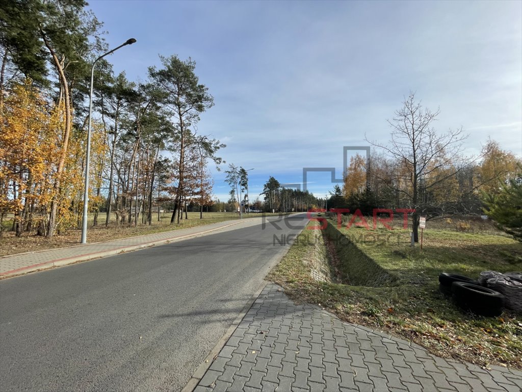 Działka budowlana 1138 m2 z dostępem do mediów i dobrym dojazdem Henryszew  1 138m2 Foto 1