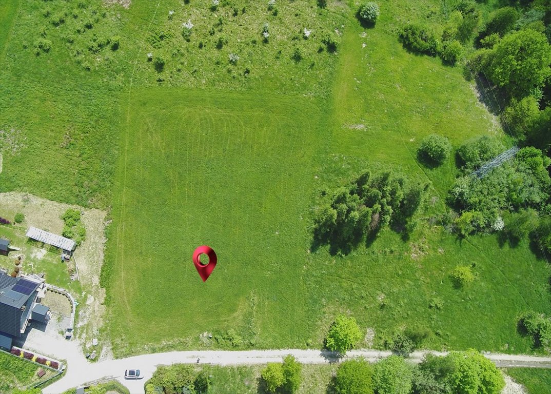 Działka budowlana na sprzedaż Żywiec  1 870m2 Foto 1