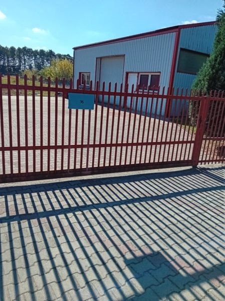 Lokal użytkowy na wynajem Baranów  300m2 Foto 1