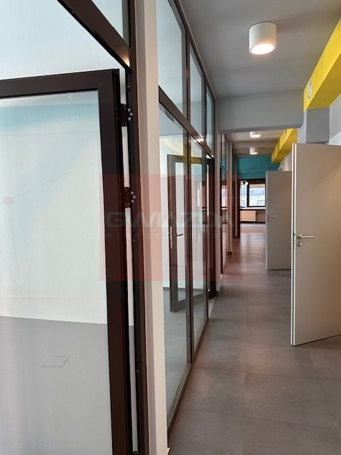 Biuro 210 m² w Ursynowie - klimatyzacja i ochrona Warszawa, Ursynów  210m2 Foto 1