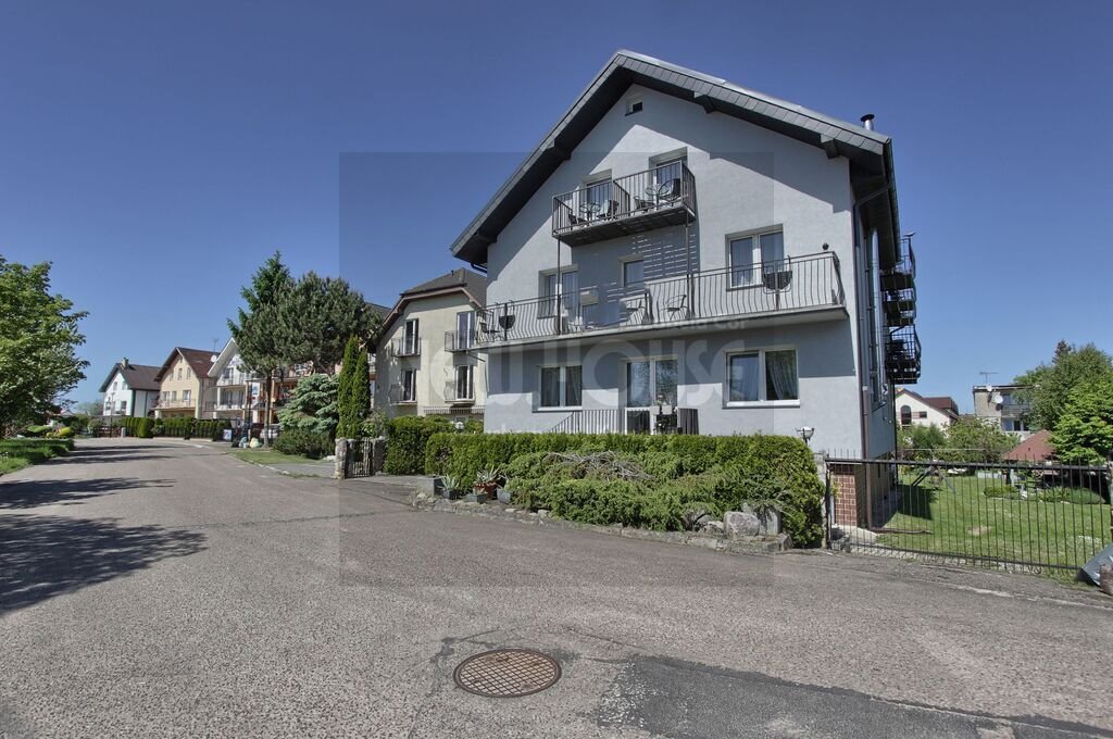 Pensjonat 350 m² z 11 pokojami i apartamentem właściciela Rewal  350m2 Foto 1