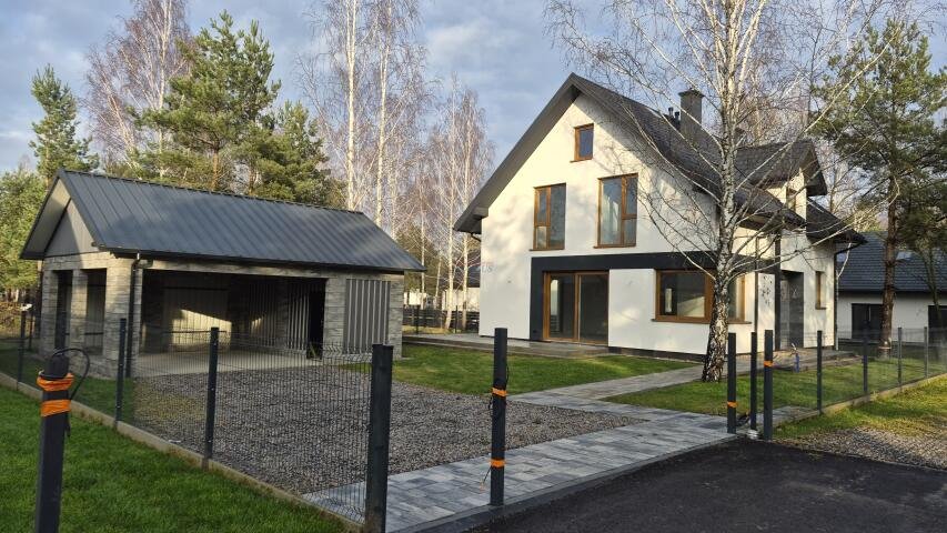 Dom wolnostojący 148 m² z garażem i działką 700 m w Łośiu Piaseczno, Łoś  154m2 Foto 1