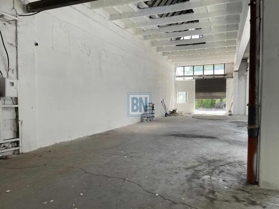 Hala magazynowa 305 m² z bramą i mediami w Bytomiu Bytom  305m2 Foto 1