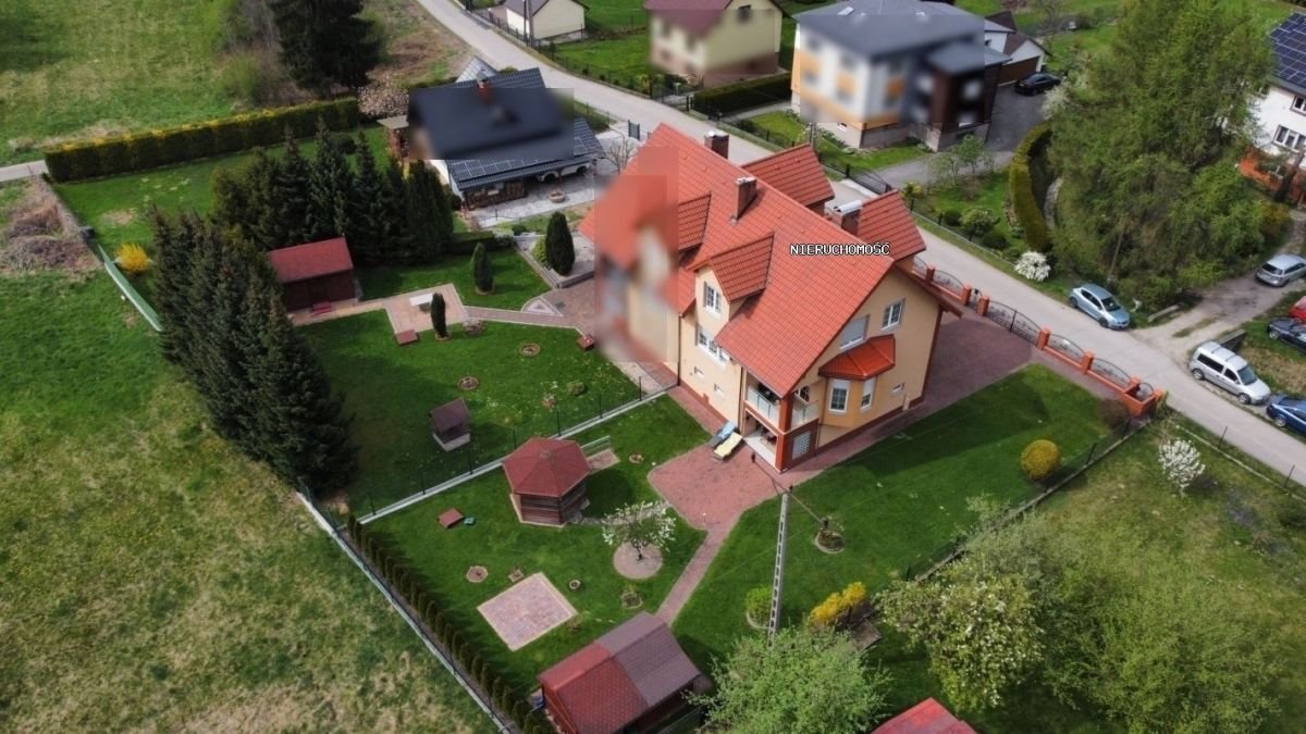 Urokliwy dom 200 m² w Milówce, gotowy do zamieszkania Milówka  200m2 Foto 1