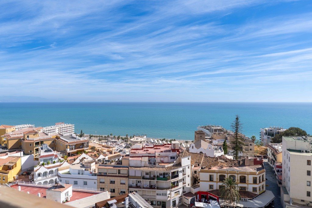 Mieszkanie dwupokojowe na sprzedaż Hiszpania, Torremolinos  118m2 Foto 1