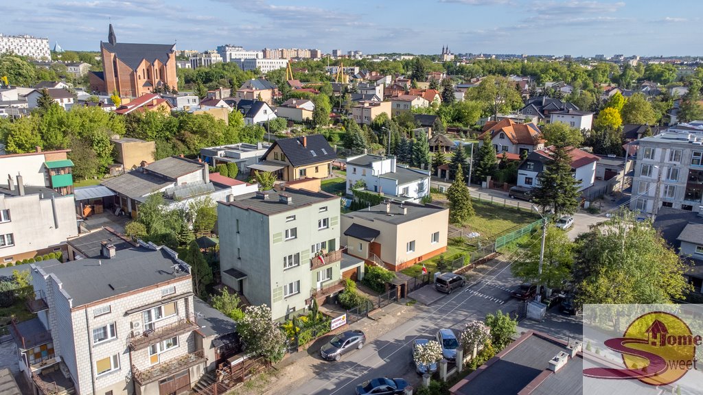 Zapraszam do obejrzenia przestronnego domu z garażami i ogrodem Radom  166m2 Foto 1