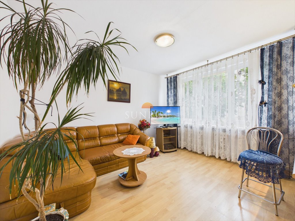 Na sprzedaż przestronne 47 m² mieszkanie z balkonem i zielonym widokiem Kołobrzeg, Śródmieście, Aleja św. Jana Pawła II 36  47m2 Foto 1