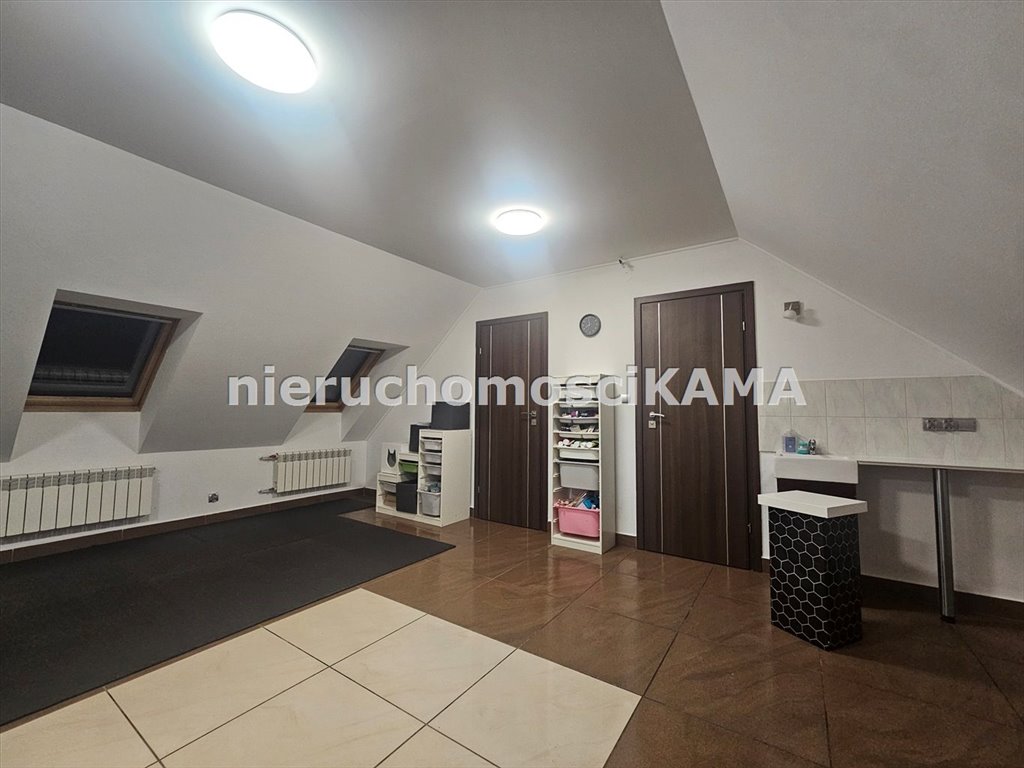 Przestronny lokal usługowy 42 m² z parkingiem w Bielsku. Bielsko-Biała  42m2 Foto 1