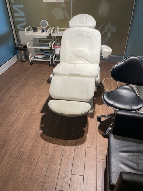 Nowoczesny gabinet 20 m² z klimatyzacją i pełnym wyposażeniem Stalowa Wola, centrum  20m2 Foto 1