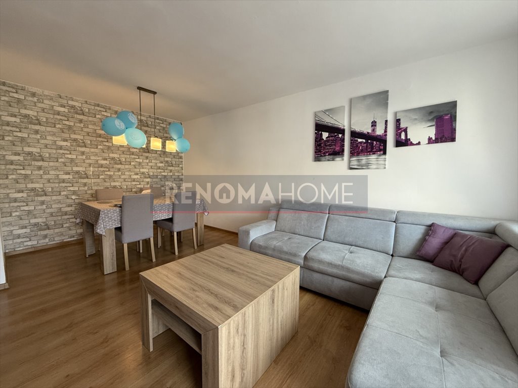 Mieszkanie czteropokojowe  na sprzedaż Świebodzice  98m2 Foto 1