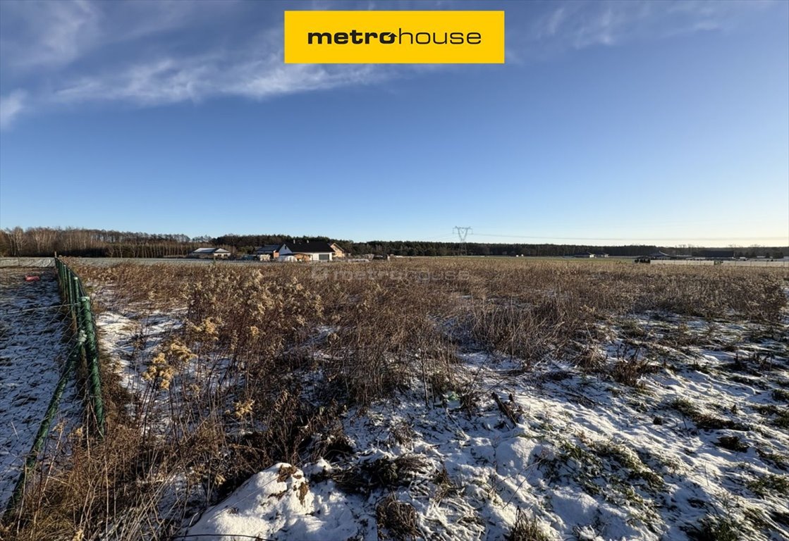 Działka budowlana 2044 m² z warunkami zabudowy, media Sadków  2 044m2 Foto 1