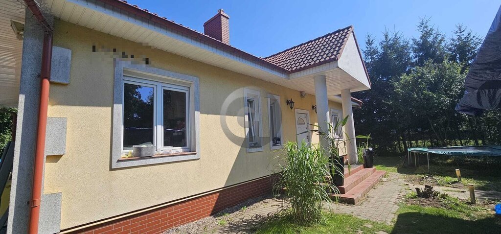 Na sprzedaż przestronny dom 180 m² z 6 pokojami w spokojnej okolicy: Osiedle Poznańskie