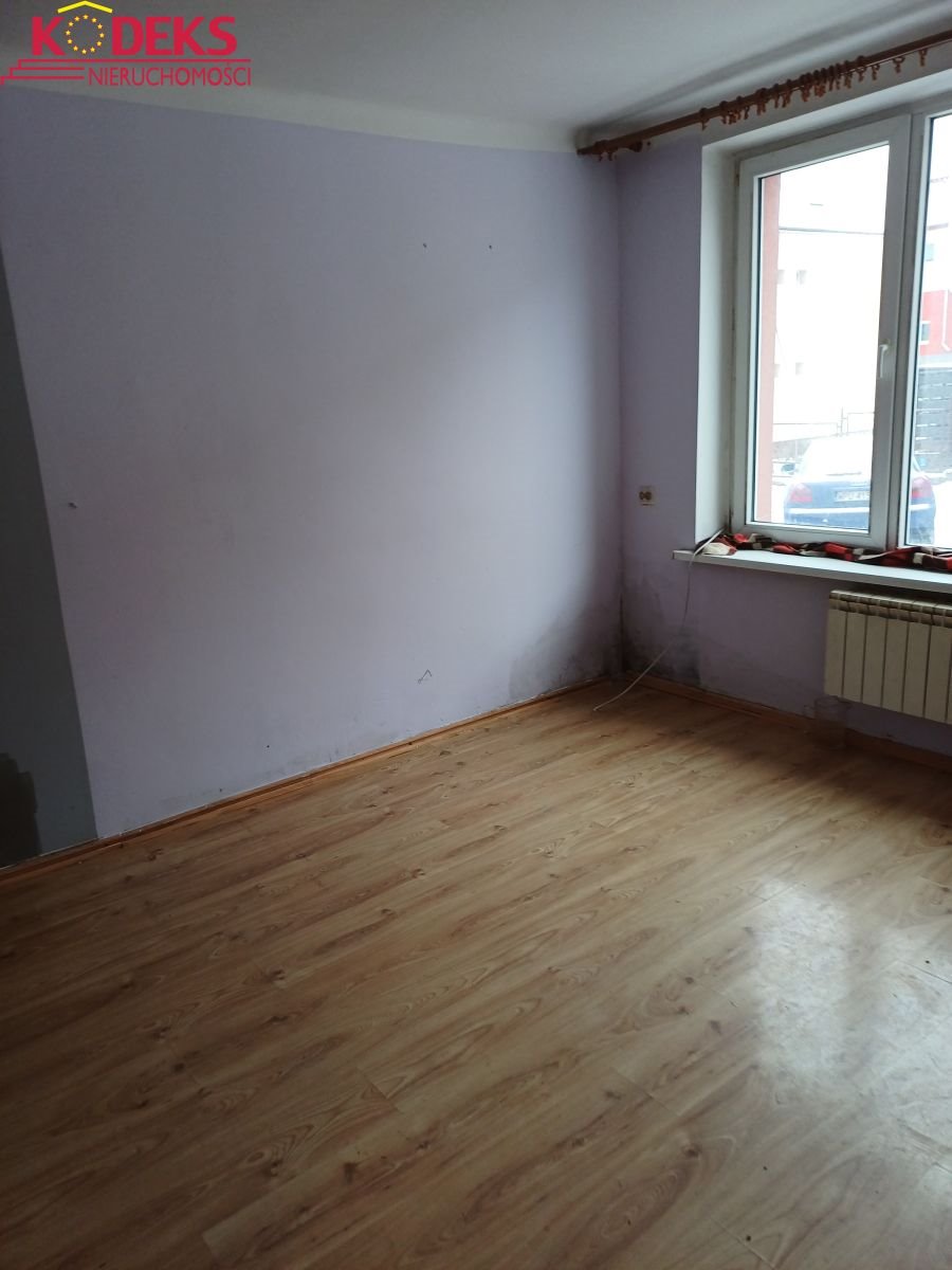 Atrakcyjne 29 m² w centrum Serocka — wymaga remontu! Serock  29m2 Foto 1