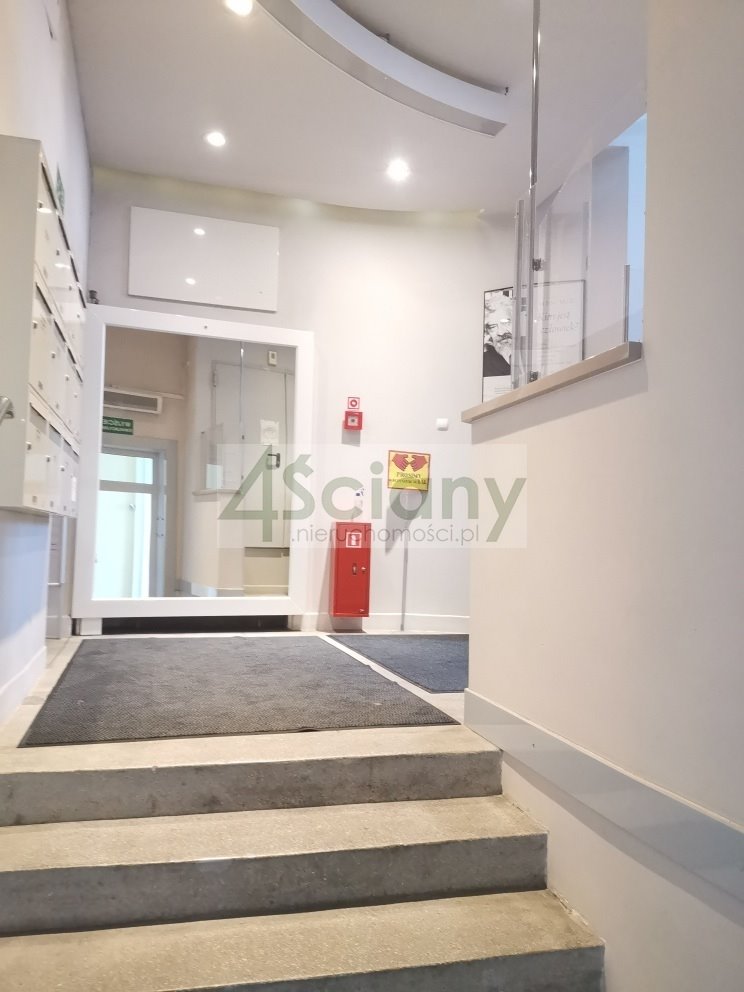 Biuro 14,3 m² w centrum Warszawy, dostęp do windy! Warszawa, Śródmieście  14m2 Foto 1