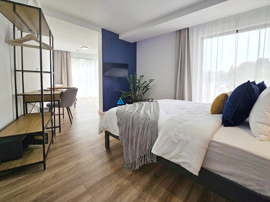 Nowoczesny dom z usługami, 421 m², Gdynia Orłowo Gdynia, Orłowo, Wielkopolska  422m2 Foto 1
