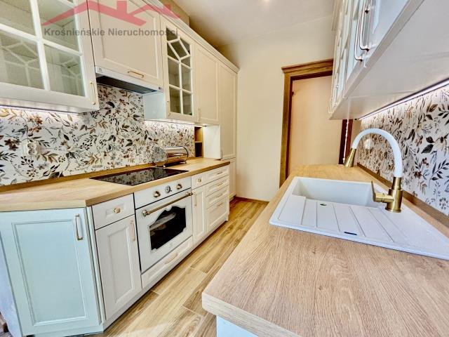 Zapraszam do obejrzenia 110 m² mieszkania z klimatyzacją i balkonem Krosno  130m2 Foto 1