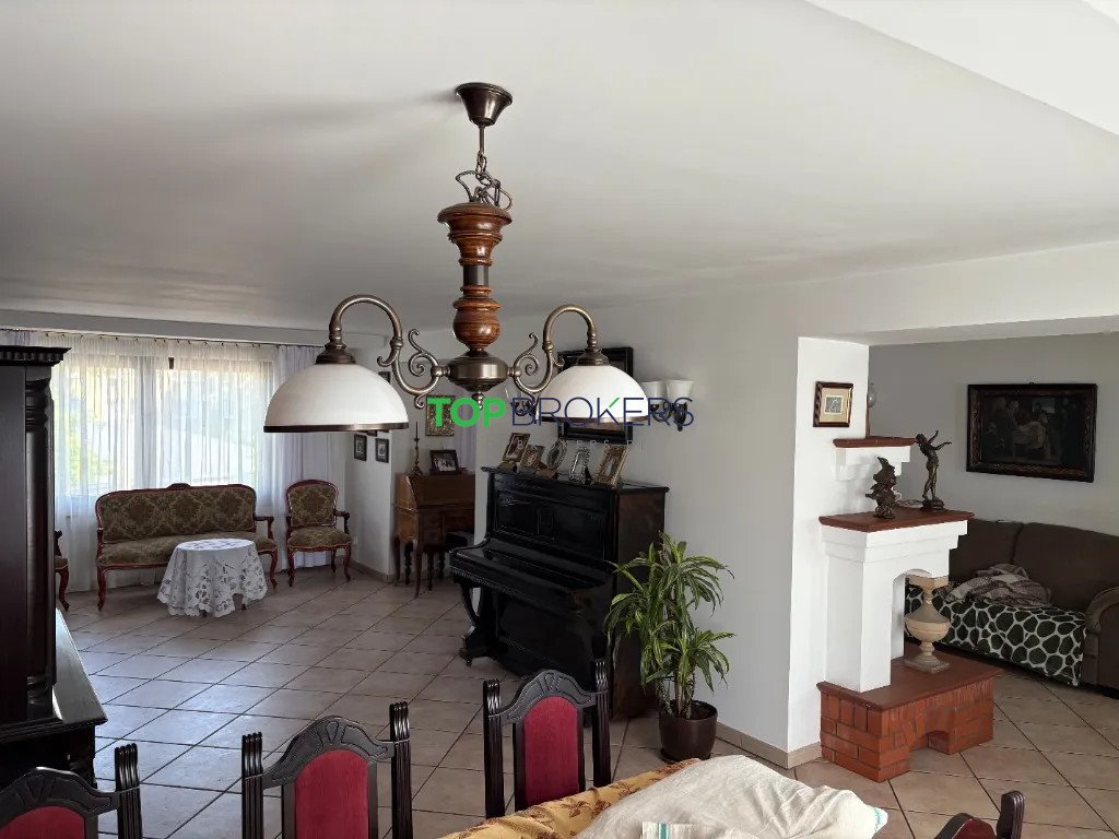 Przestronny dom 8 pokoi, garaż, ogród, klimatiza, Ursus Warszawa, Ursus Czechowice  245m2 Foto 1