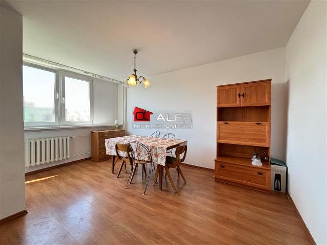 Mieszkanie trzypokojowe na sprzedaż Świdnica  56m2 Foto 1