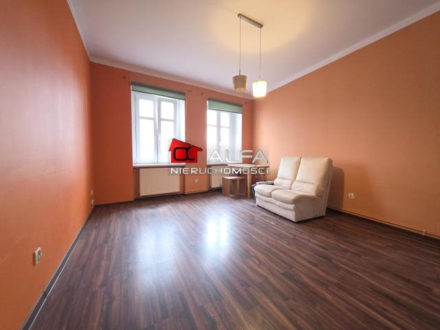 Kawalerka na sprzedaż Świdnica  36m2 Foto 1