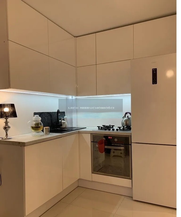 Mieszkanie 2 pokoje z aneksem, po remoncie, blisko metra Warszawa, Bielany, Dorycka  37m2 Foto 1