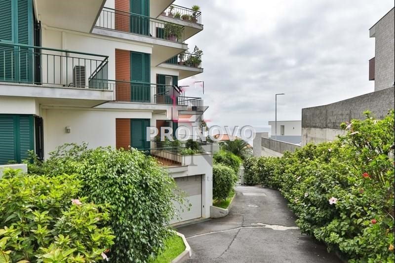 Mieszkanie czteropokojowe  na sprzedaż Portugalia, Funchal  186m2 Foto 2