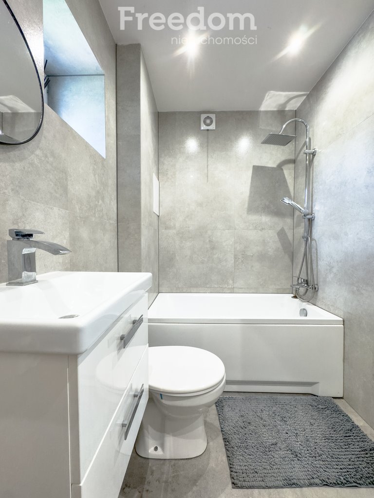 Mieszkanie dwupokojowe na sprzedaż Węgorzewo  61m2 Foto 1