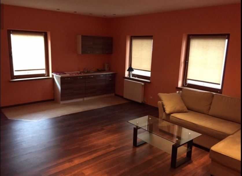 Lokal użytkowy i mieszkanie w Legnicy, 120 m2, bezczynsz Legnica  120m2 Foto 1