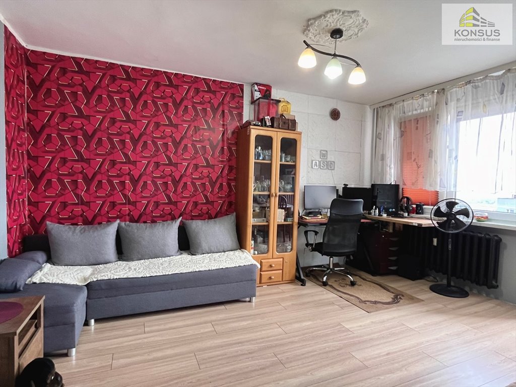 Widok na panoramę Kielc! 2 pokoje, balkon, do remontu Kielce, Słoneczne Wzgórze  46m2 Foto 1