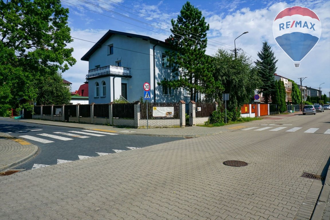 Dom z niezależnym przyziemiem i garażem w Żyrardowie - polecam! Żyrardów, Wojska Polskiego 41  185m2 Foto 1