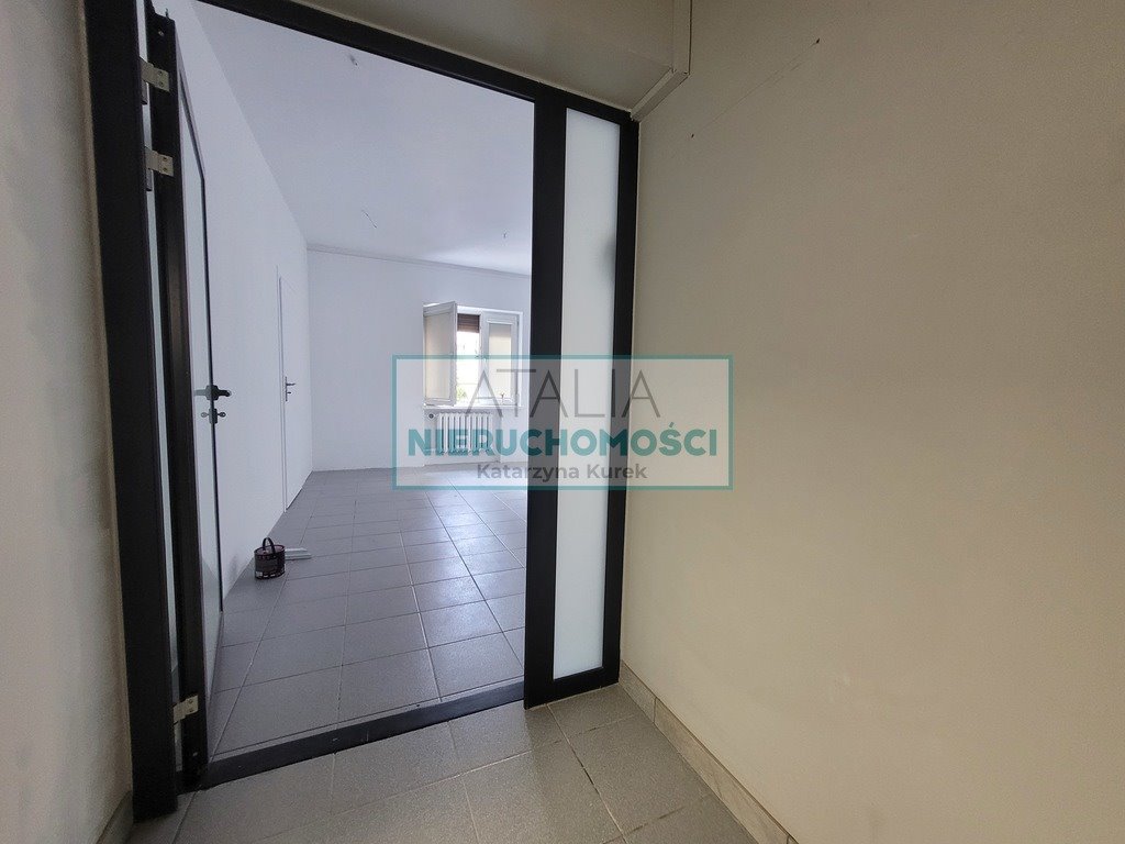 Wynajmę atrakcyjny lokal handlowo-usługowy 20 m² w centrum Grodziska Grodzisk Mazowiecki  20m2 Foto 1