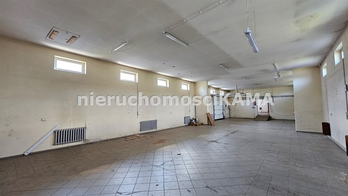 Na wynajem przestronny magazyn 480 m² z rampą w Bielsko-Bała Bielsko-Biała, Komorowice Śląskie  480m2 Foto 1