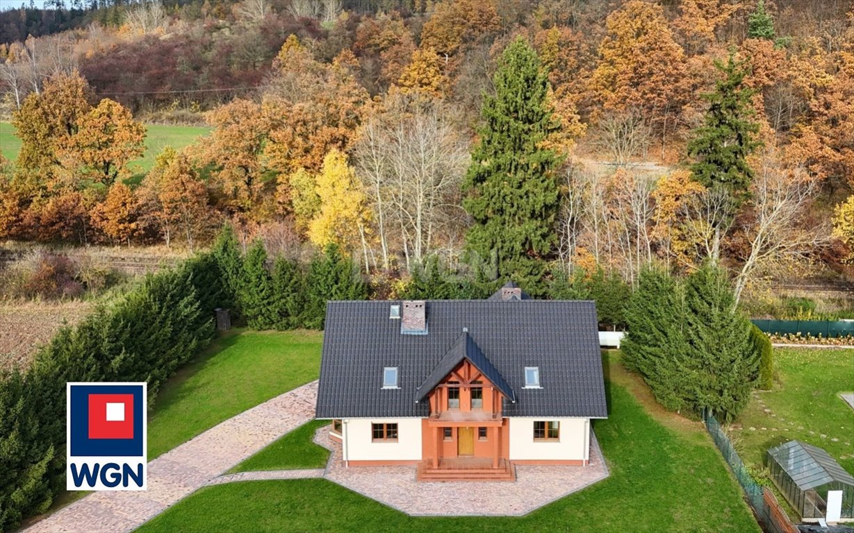 Przestronny dom 311 m2 z garażem i ogrodem w Gołogłowach Gołogłowy, Gołogłowy  312m2 Foto 1