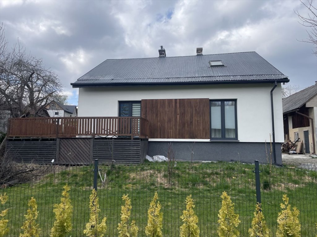 Dom 140 m2 z dużym budynkiem i tarasem w Straszydle Straszydle  140m2 Foto 1