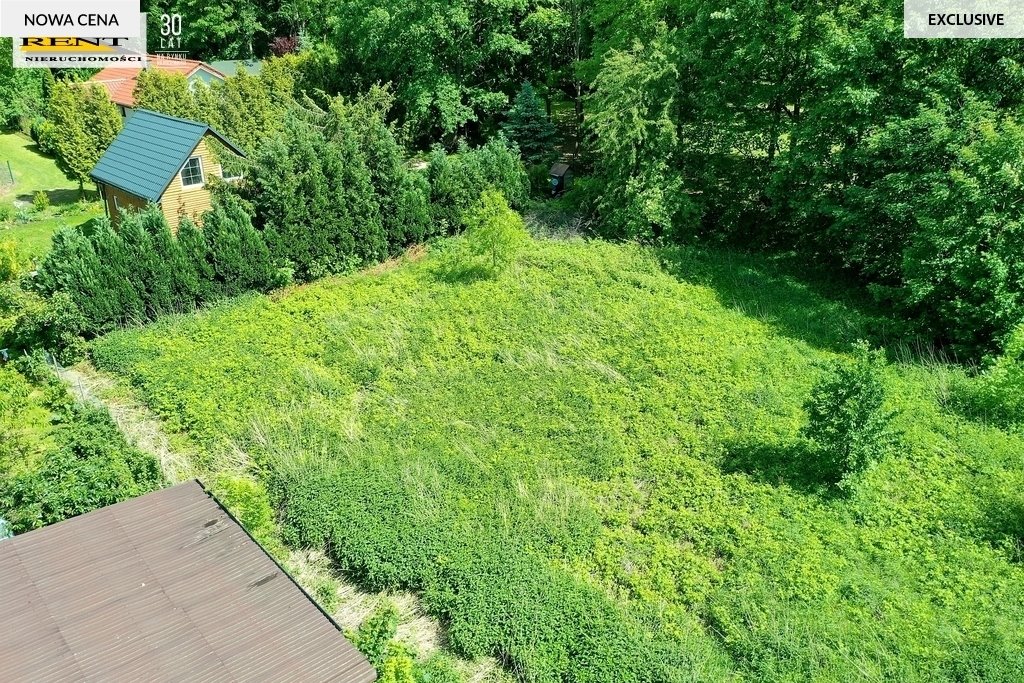 Działka nad jeziorem z plażą i altaną - rekreacja. Parlino  1 150m2 Foto 1